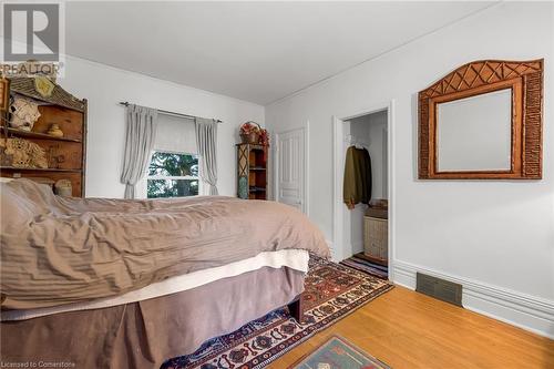 420 Ridge Road, Hamilton, ON - Indoor Photo Showing Bedroom