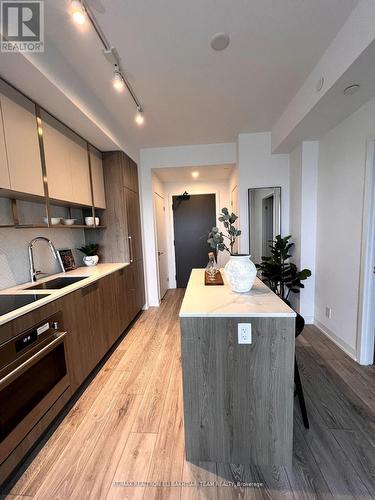 2309 - 15 Holmes Avenue, Toronto, ON - Indoor Photo Showing Kitchen