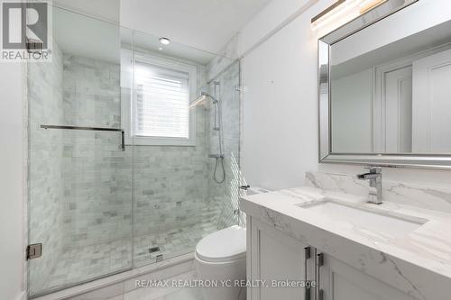 90 Upper Canada Drive, Toronto, ON - Indoor Photo Showing Bathroom