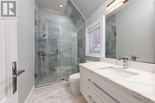 90 Upper Canada Drive, Toronto, ON - Indoor Photo Showing Bathroom