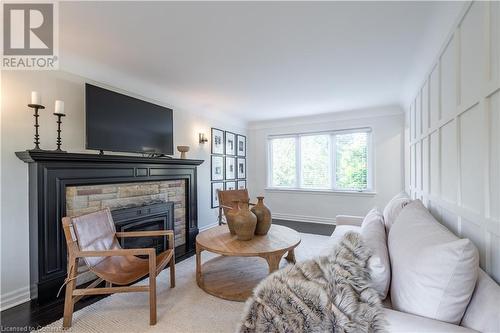 431 Patricia Drive, Burlington, ON - Indoor Photo Showing Living Room With Fireplace