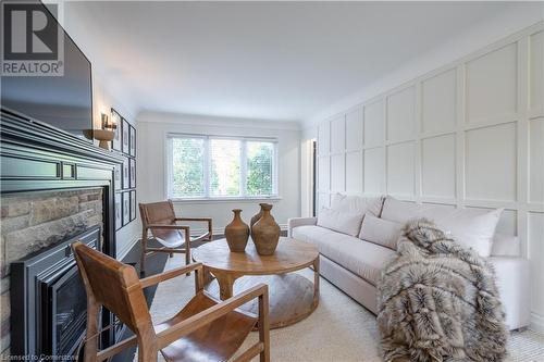 431 Patricia Drive, Burlington, ON - Indoor Photo Showing Living Room With Fireplace