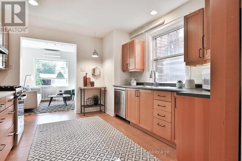 40 Borden Street, Toronto, ON - Indoor Photo Showing Kitchen