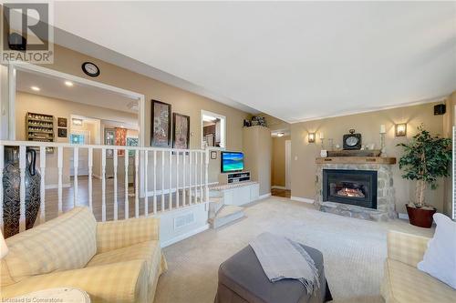 625 Golf Club Road, Hamilton, ON - Indoor Photo Showing Living Room With Fireplace