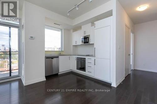 1505 - 460 Adelaide Street E, Toronto, ON - Indoor Photo Showing Kitchen