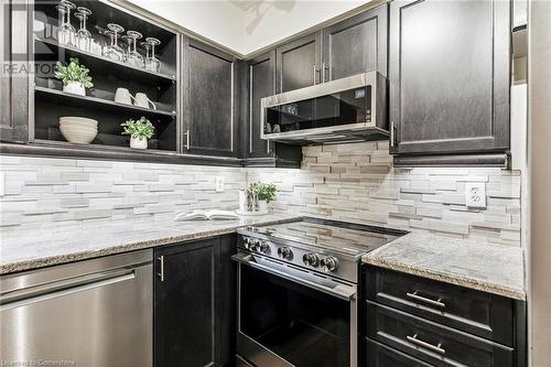 2055 Appleby Line Unit# 108, Burlington, ON - Indoor Photo Showing Kitchen With Upgraded Kitchen