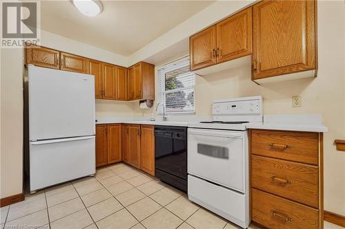 115 Organ Crescent, Hamilton, ON - Indoor Photo Showing Kitchen