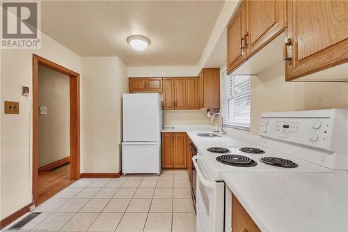 115 Organ Crescent, Hamilton, ON - Indoor Photo Showing Kitchen