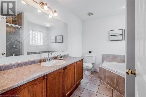 5228 Garland Crescent, Burlington, ON - Indoor Photo Showing Bathroom