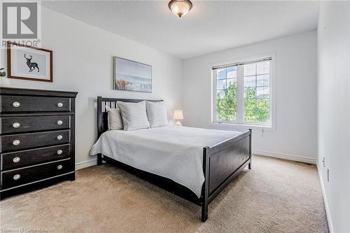 5228 Garland Crescent, Burlington, ON - Indoor Photo Showing Bedroom