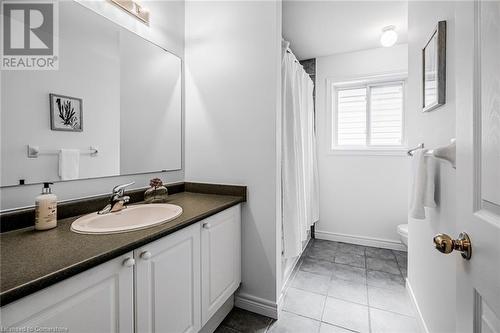 5228 Garland Crescent, Burlington, ON - Indoor Photo Showing Bathroom