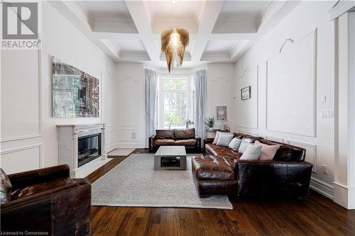 4410 Lakeshore Road, Burlington, ON - Indoor Photo Showing Living Room With Fireplace