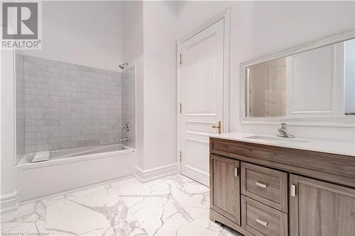 4410 Lakeshore Road, Burlington, ON - Indoor Photo Showing Bathroom