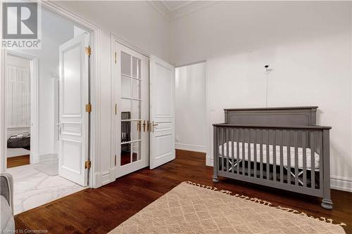 4410 Lakeshore Road, Burlington, ON - Indoor Photo Showing Bedroom