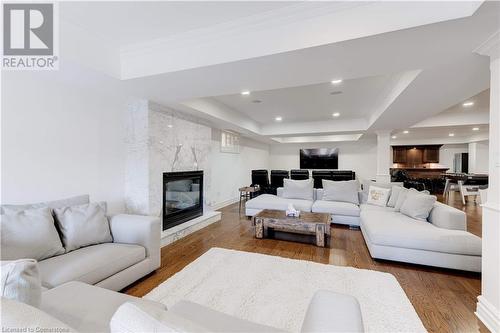 4410 Lakeshore Road, Burlington, ON - Indoor Photo Showing Living Room With Fireplace