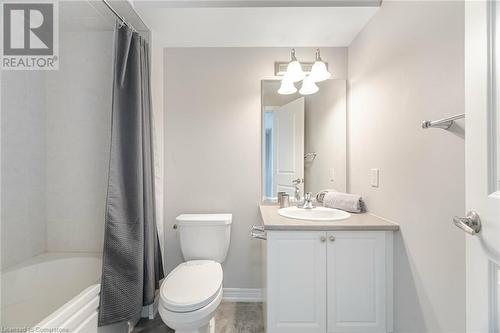 39 Bayonne Drive, Stoney Creek, ON - Indoor Photo Showing Bathroom