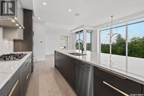 602 637 University Drive, Saskatoon, SK - Indoor Photo Showing Kitchen With Double Sink With Upgraded Kitchen