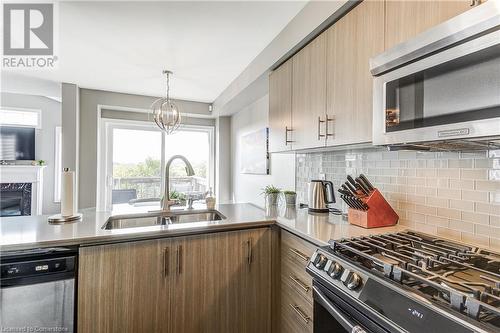 72 Keith Crescent, Niagara-On-The-Lake, ON - Indoor Photo Showing Kitchen With Double Sink