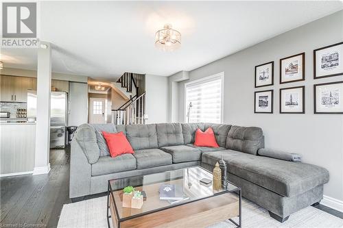 72 Keith Crescent, Niagara-On-The-Lake, ON - Indoor Photo Showing Living Room