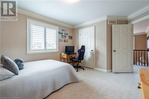 281 Brigadoon Drive, Hamilton, ON - Indoor Photo Showing Bedroom