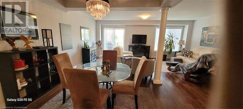 82 Charleswood Crescent, Hamilton, ON - Indoor Photo Showing Dining Room