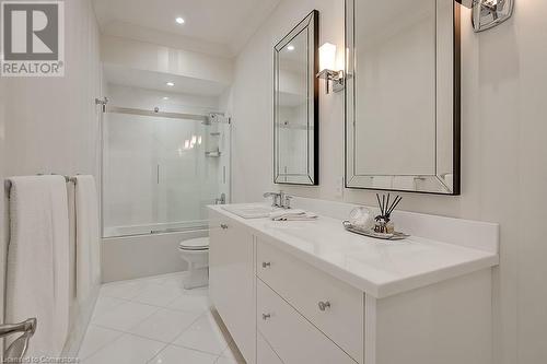 445 Elizabeth Street Unit# Ph1, Burlington, ON - Indoor Photo Showing Bathroom