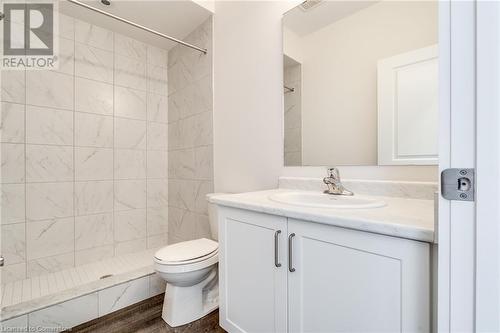 261 Skinner Road Unit# 1, Waterdown, ON - Indoor Photo Showing Bathroom