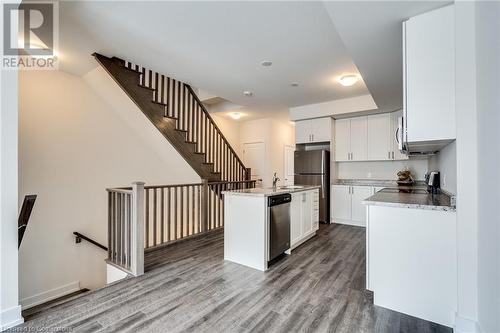 261 Skinner Road Unit# 1, Waterdown, ON - Indoor Photo Showing Kitchen