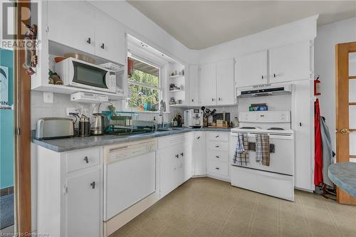 1269 Leighland Road, Burlington, ON - Indoor Photo Showing Kitchen With Double Sink