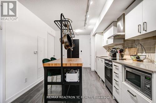 808 - 125 Redpath Avenue, Toronto, ON - Indoor Photo Showing Kitchen