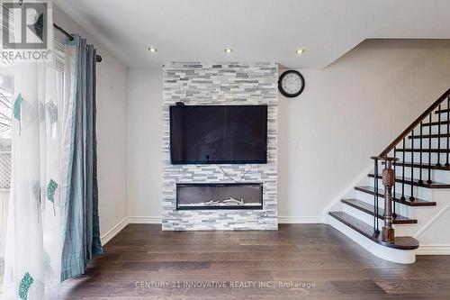 18 - 1635 Pickering Parkway, Pickering (Village East), ON - Indoor Photo Showing Living Room With Fireplace