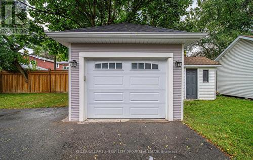 112 Adelaide Avenue W, Oshawa (O'Neill), ON - Outdoor