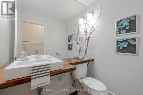 14 Gibbons Place, London, ON - Indoor Photo Showing Bathroom