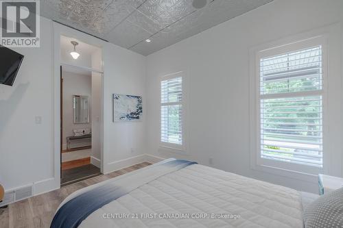 14 Gibbons Place, London, ON - Indoor Photo Showing Bedroom