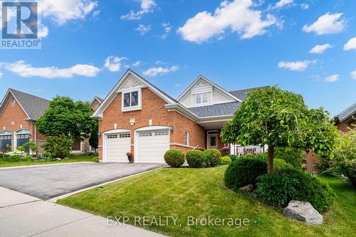 172 Jefferson Forest Drive, Richmond Hill (Jefferson), ON - Outdoor With Facade