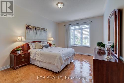 172 Jefferson Forest Drive, Richmond Hill (Jefferson), ON - Indoor Photo Showing Bedroom