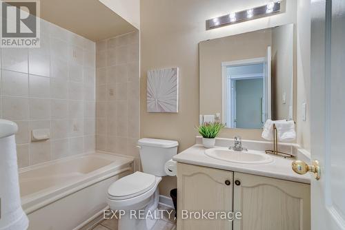 172 Jefferson Forest Drive, Richmond Hill (Jefferson), ON - Indoor Photo Showing Bathroom