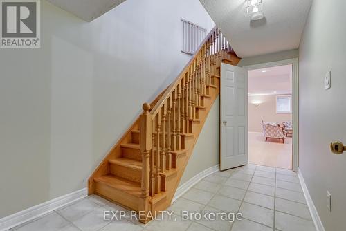 172 Jefferson Forest Drive, Richmond Hill (Jefferson), ON - Indoor Photo Showing Other Room