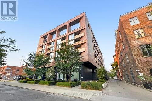 813 - 383 Sorauren Avenue, Toronto (Roncesvalles), ON - Outdoor With Facade