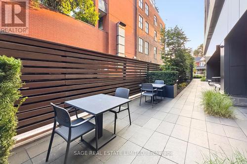 813 - 383 Sorauren Avenue, Toronto (Roncesvalles), ON - Outdoor With Exterior