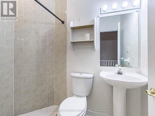 1 Brambrook Way, Brampton, ON - Indoor Photo Showing Bathroom