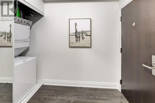 709 - 55 Speers Road, Oakville (Old Oakville), ON - Indoor Photo Showing Laundry Room