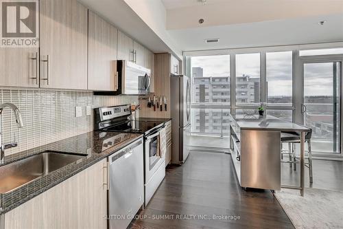 709 - 55 Speers Road, Oakville (Old Oakville), ON - Indoor Photo Showing Kitchen With Upgraded Kitchen