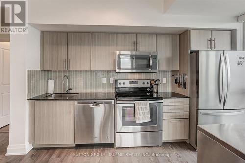 709 - 55 Speers Road, Oakville (Old Oakville), ON - Indoor Photo Showing Kitchen