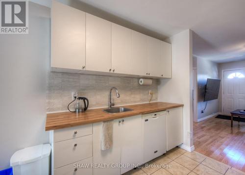 1904 Main Street E, Hamilton, ON - Indoor Photo Showing Kitchen