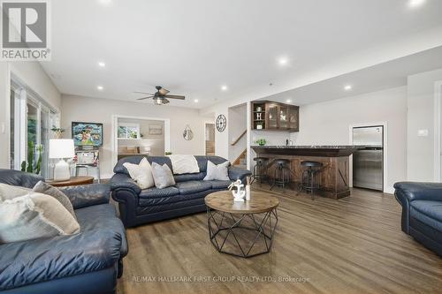 #2 - 190 Ingham Road, Alnwick/Haldimand, ON - Indoor Photo Showing Living Room