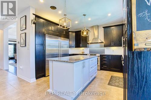 261 Montreal Circle, Hamilton, ON - Indoor Photo Showing Kitchen