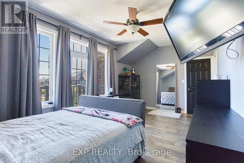 261 Montreal Circle, Hamilton (Stoney Creek), ON - Indoor Photo Showing Bedroom