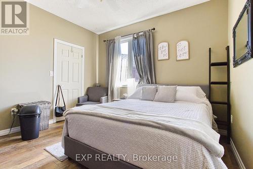 261 Montreal Circle, Hamilton (Stoney Creek), ON - Indoor Photo Showing Bedroom