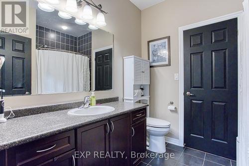 261 Montreal Circle, Hamilton (Stoney Creek), ON - Indoor Photo Showing Bathroom